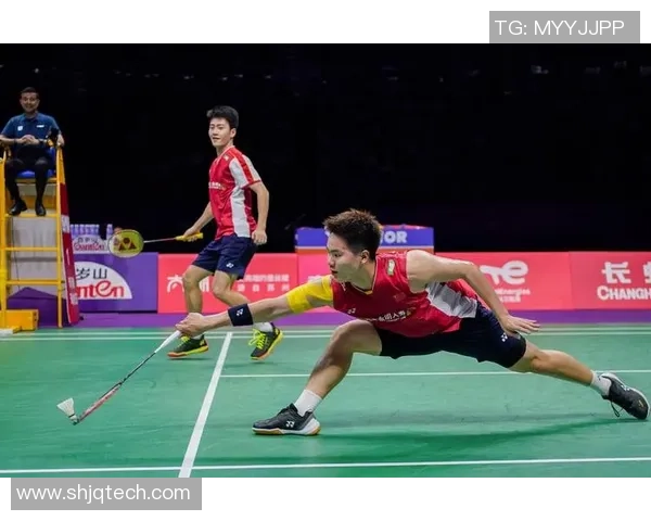 广州羽毛球队的控制策略与发展趋势深度解析 广州羽毛球队的控制策略与发展趋势深度解析